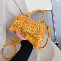 Nouvelle Arrivée Sacs à Main Dame Entièrement Strassés Porté Main ou Épaule Mode Sablier Hottie Sac à Main pour Femmes Vente en Gros