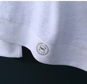 OEM Wholesale 5 Star Hotel Towels White Custom Logo Bathroom Luxury White Towel