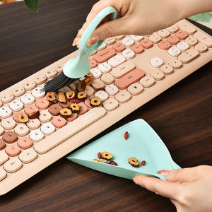 Mini kit de nettoyage de bureau : balayette et pelle 2-en-1 en plastique souple, léger et portable, pour animaux domestiques, table à manger et clavier - Product Image 4