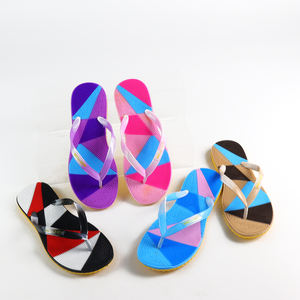 2025 yeni liste güzel son kızlar chausslippers dökün Femmes Flip flop terlik - Product Image 2