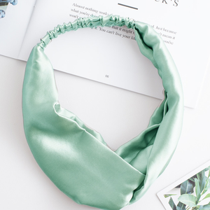 عصابة رأس حريرية بسيطة وعصرية بلون واحد لعام <span class=keywords><strong>2026</strong></span>، علامة تجارية خاصة مع شعار مخصص، عصابة رأس من حرير التوت الفاخر من الدرجة 6A للهدايا - Product Image 4