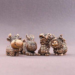 Ensemble complet de figurines du zodiaque en laiton et cuivre : Rat, Bœuf, Tigre, <span class=keywords><strong>Dragon</strong></span>, Serpent, Cheval, Mouton, Singe, Poulet, Cochon, Chien, Lapin - Micro figurines de thé et objets artisanaux - Product Image 4