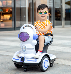 Nuova auto giocattolo per bambini 2-7 anni Scooter a quattro ruote Yo-Yo auto maschio e femmina bambino - Product Image 5