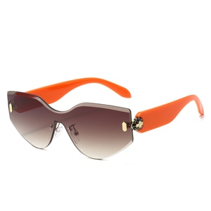 Gafas de Sol de Diseñador de Lujo a la Moda 2025, Gafas de Sol Grandes de una Sola Pieza sin Montura para Mujer, Gafas de Sol con Diseño de Serpiente - Product Image 3