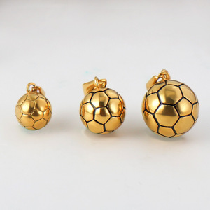Breloque de ballon de sport : Football, Soccer, Basketball, Volleyball |   Pendentif en acier inoxydable plaqué or 18 carats PVD, étanche - Product Image 6
