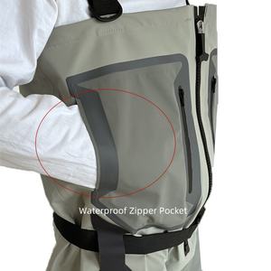 <span class=keywords><strong>Cuissardes</strong></span> de poitrine respirantes à 4 couches OEM <span class=keywords><strong>Cuissardes</strong></span> imperméables de pêche et de chasse en plein air avec <span class=keywords><strong>chaussettes</strong></span> antidérapantes - Product Image 3