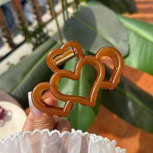 Pince à cheveux en forme de cœur et de croix, design minimaliste, pince à cheveux pour femmes - Product Image 5