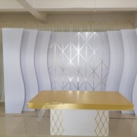 Stand Backdrop PVC Putih Mewah Tahan Lama, Portable, Elegan untuk Dekorasi Panggung Pernikahan, Dekorasi Acara, Dijual