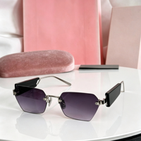 Lunettes de soleil unisexes de haute qualité, jaunes et violettes, petites, carrées, à monture intégrale, avec verres dégradés, protection UV %, pour activités de plein air