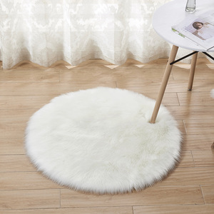 Tapis rond en fausse fourrure, couleur unie, 71-80 % fibre acrylique, facile d'entretien, pour salon - Product Image 1