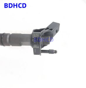 حاقن وقود ديزل مشترك 0445115068 لقطع غيار محرك السيارات 0 445 115 068 لمرسيدس سبرينتر سي دي آي بديل 0986435356 - Product Image 3