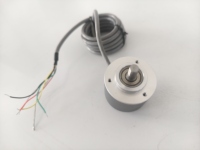 Encodeur rotatif à arbre plein PIE5008-3600-G05L SF 50mm 8mm 3600PPR DC5V TTL différentiel avec câble radial de 5m et fixation par bride