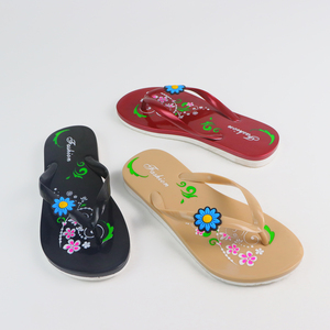 โรงงานขายส่งออกแบบรองเท้าแตะฤดูร้อนรองเท้าแตะรองเท้าแตะหรูหราสําหรับผู้หญิงแบน - Product Image 6