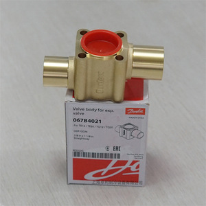 Corps de vanne Danfoss 067B4021 pour Te20 Tq12, base à bride droite, accessoire de réfrigération - Product Image 1