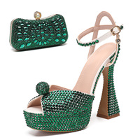 Sandales à talon bloc compensé et bout ouvert avec strass pour femme, grande taille, à talon aiguille, avec bride cheville, et pochette assortie – Ensemble élégant à talon très haut