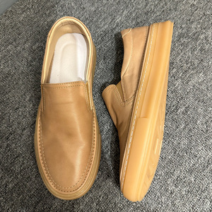 Mocasines de cuero genuino, suaves, transpirables, informales, para hombre, de tacón bajo, color sólido, suela adhesiva. - Product Image 3