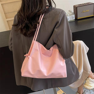 Nouveau sac à main de grande capacité Sac à bandoulière Bow Sac de sortie de couleur unie. Z0255 - Product Image 6