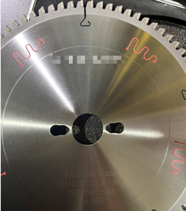 Disque <span class=keywords><strong>circulaire</strong></span> diamanté de 10 pouces (<span class=keywords><strong>250</strong></span> mm) 80T de qualité <span class=keywords><strong>Freud</strong></span>, longue durée de vie, pour le bois, le contreplaqué, le mélaminé, le MDF, <span class=keywords><strong>lame</strong></span> de <span class=keywords><strong>scie</strong></span> PCD - Product Image 3