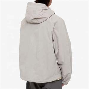 เสื้อแจ็คเก็ตซาฟารีผู้ชายแบบขายส่งปี 2025 บริการ OEM ออกแบบโลโก้ตามสั่ง ผ้าไนลอน กันลม กันน้ำ เป็นมิตรกับสิ่งแวดล้อม ระบายอากาศได้ดี หลายแบบ - Product Image 2