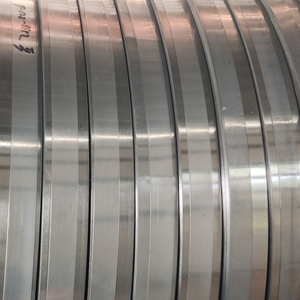 Bandes d'acier laminées à froid 65Mn Lames d'<span class=keywords><strong>essuie</strong></span>-glace <span class=keywords><strong>Bobine</strong></span> d'acier recuite Longueur de coupe Bande d'acier à ressort étroite à vendre - Product Image 4