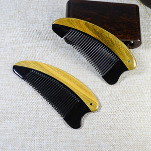 Peine de masaje de sándalo de 10-15 cm, peine de cuerno de vaca para el cuidado del cuero cabelludo para la población en general - Product Image 4