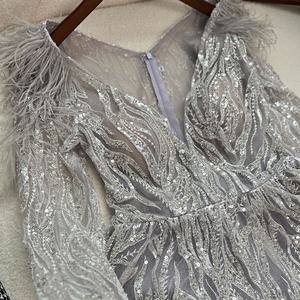 Beige Langarm A-Linie Abend- und Ballkleid mit Perlen und Federn – Serene Hill LA72172 Elegante Partykleider für Damen - Product Image 5