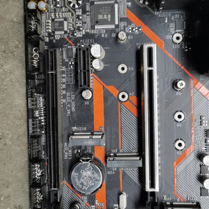 Carte mère B365M AORUS ELITE avec chipset B365, <span class=keywords><strong>socket</strong></span> <span class=keywords><strong>LGA</strong></span> <span class=keywords><strong>1151</strong></span>, prend en charge les processeurs de 9e et 8e génération - Product Image 5