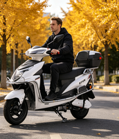 Skuter Listrik Murah CKD 1500W 60V Moped Layanan OEM Langsung dari Pabrik