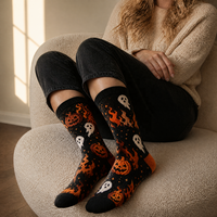Chaussettes d'Halloween personnalisées en tricot jacquard, chaussettes amusantes en gros, chaussettes fantaisie citrouille, fantôme, crâne pour hommes et femmes, OEM ODM