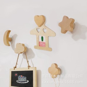 Ganchos de pared de madera con diseño creativo de dibujos animados, en forma de estrella, corazón y nube, autoadhesivos, sin necesidad de taladrar, para decoración del hogar y almacenamiento. - Product Image 2