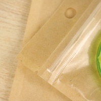 Sac de rangement pour bijoux en plastique translucide avec trou de suspension, auto-scellant, un côté transparent, sac en mylar kraft avec fermeture éclair