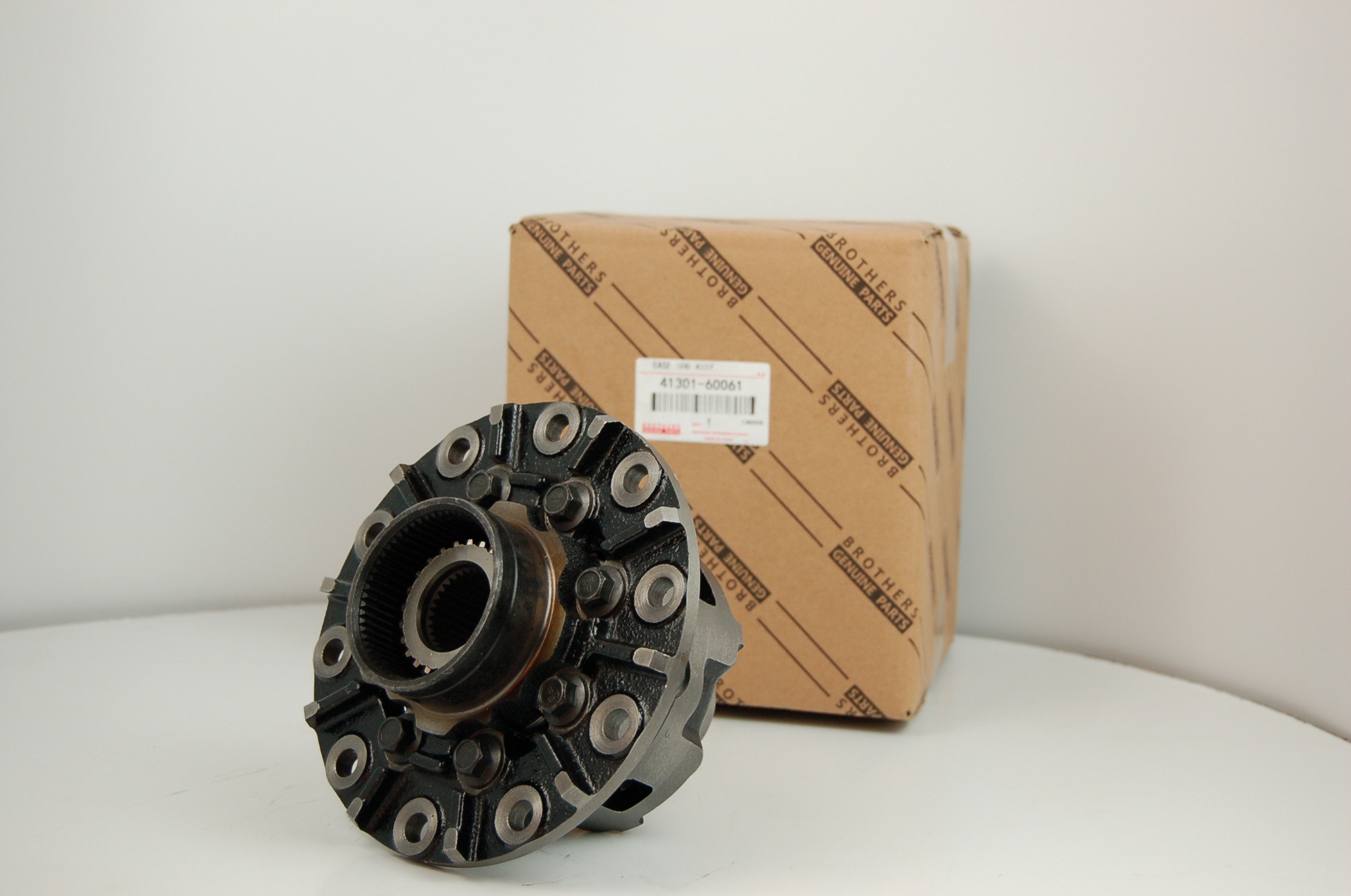 パーツ TRD LMTD/SLP.DIFF ASSY 41301-KP601 41301-60060 41301-60061 Lock-with Case Sub-Assy Rear Diff