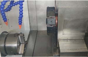 Torno CNC YH600-6PY para Metal con Contrapunto, 3 Ejes, Tipo Suizo y Fresado, Control Digital, Torno de Torneado con Husillo - Product Image 3