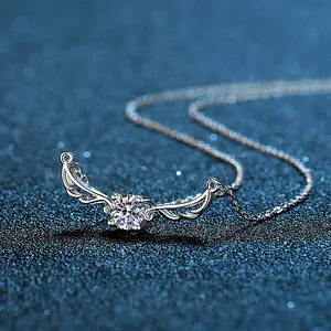 Moda 925 ayar gümüş güzel takı 1.0ct elmas mozanit melek kanatlı kolye düğün için