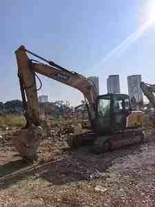 Escavatore Sany SY135 con Motore, Pompa e Cambio - Peso Operativo 13,5 Tonnellate - Product Image 6