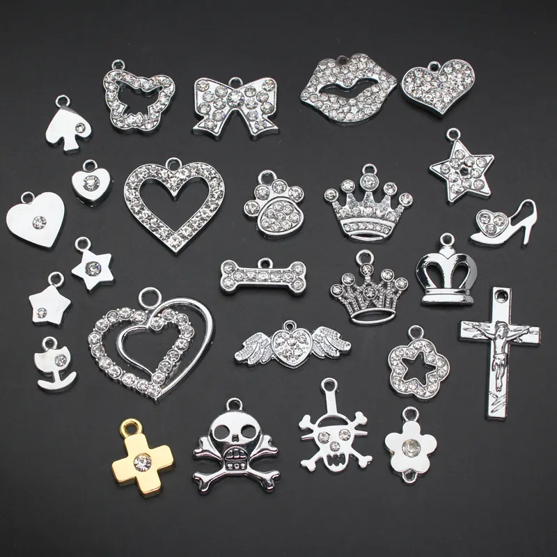 Joyería de moda Rhinestone estrella pata corazón hueso corona llave calavera colgante encantos colgar encantos DIY fabricación ajuste pulsera collar