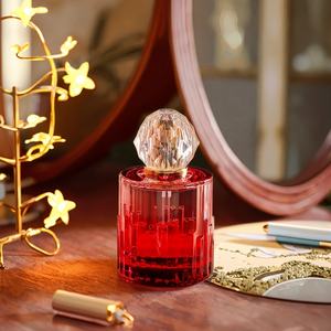 <span class=keywords><strong>Perfume</strong></span> de Mujer al por Mayor de Marca Privada, Eau de Parfum de Lujo de 60 ml, Fragancia Floral Fresca de Larga Duración, Spray Corporal, <span class=keywords><strong>Perfume</strong></span> Red Lady - Product Image 4