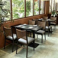Ensemble de salle à manger moderne Dark Nature, écologique et durable, table et chaises pour café, restaurant et hôtel