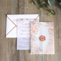 Veste en vélin translucide imprimé feuille d'or pour faire-part de mariage en acrylique transparent de 5x7 pouces avec enveloppe