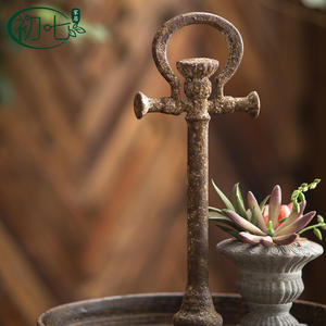 Étagère de présentation en métal à trois niveaux, finition vieillie, pour plateau décoratif de cuisine - Product Image 3