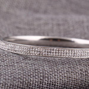 Pulsera de Cristal de 6MM con Microincrustaciones Blancas Redondas, Unisex, para Uso Diario, de Acero Inoxidable y Titanio - Product Image 4