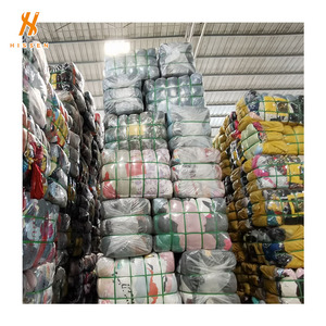Voor Hissen Tweedehands Kleding Voor Kinderen 10Kg Balen Kleding En Schoenen Uit Spanje Delux Voorraad Voor Qatar - Product Image 2