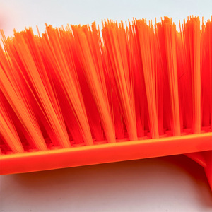 <span class=keywords><strong>Brosse</strong></span> de <span class=keywords><strong>nettoyage</strong></span> de salle de bain portable et légère en plastique PP de haute qualité avec conception éponge, balai à pousser robuste pour sols extérieurs - Product Image 5