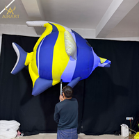 Poupée gonflable mystérieuse en forme de poisson corail pour activité commerciale en aquarium