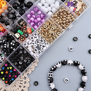 Kit de fabrication de bracelets DIY pour Halloween, 24 compartiments, perles acryliques en vrac en plastique pour la création de bijoux, accessoires pour bracelets d'Halloween - Product Image 2