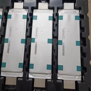 Batteria a polimeri di litio ricaricabile a stato solido NMC 10C da 3.7V 63Ah per N2.2, 2000 cicli, -30~55°C - Product Image 4