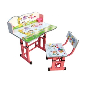 Ensemble de table et de chaises pour enfants à hauteur réglable avec impression de dessin animé Ensemble de <span class=keywords><strong>bureau</strong></span> et de chaises pour enfants - Product Image 2