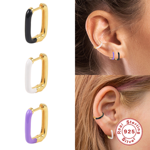 ROXI Boucles d'oreilles créoles en forme de U en argent S925 plaqué or 18 carats avec émail multicolore - Product Image 6