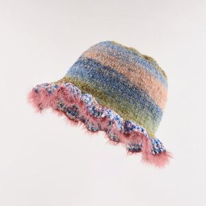 Chapeau Bob en Crochet Fait Main 2025 – Chapeau d'Hiver Coloré Style Y2K avec Bord Volanté – Chapeau de Carnaval Tricoté - Product Image 4