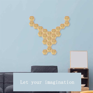Estante hexagonal de madera para colgar en la pared, diseño geométrico de madera maciza para exhibir y almacenar en el dormitorio y la sala de estar - Product Image 3